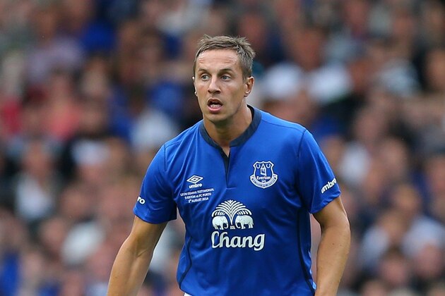 LIVERPOOL, ENGLAND - AUGUST 03: Phil Jagielka of Everton during the Pre-Season Friendly between Everton and Porto at Goodison Park on August 3, 2014 in Liverpool, England.  (Photo by Dave Thompson/Getty Images)