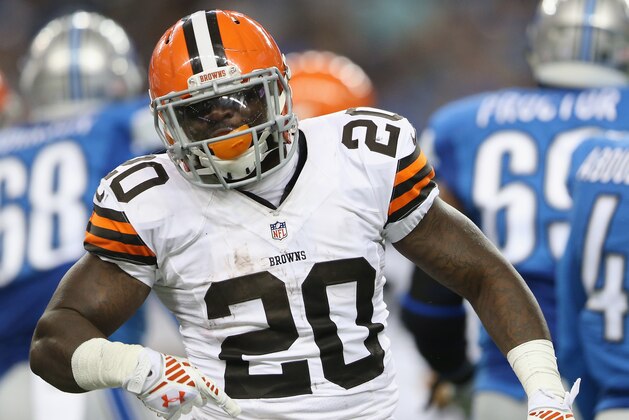 DETROIT, MI - AUGUST 09: Terrance West #20 of the Cleveland Browns reacts while playing the Detroit Lions in the third quarter during a preseason game at Ford Field on August 9, 2014 in Detroit, Michigan. (Photo by Leon Halip/Getty Images)