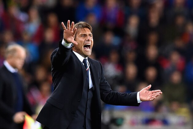 OSLO, NORWAY - SEPTEMBER 09:  Head coach Italy Antonio Conte reacts during the UEFA EURO 2016 qualifier match between Norway and Italy at Ullevaal Stadion on September 9, 2014 in Oslo, Norway.  (Photo by Claudio Villa/Getty Images)