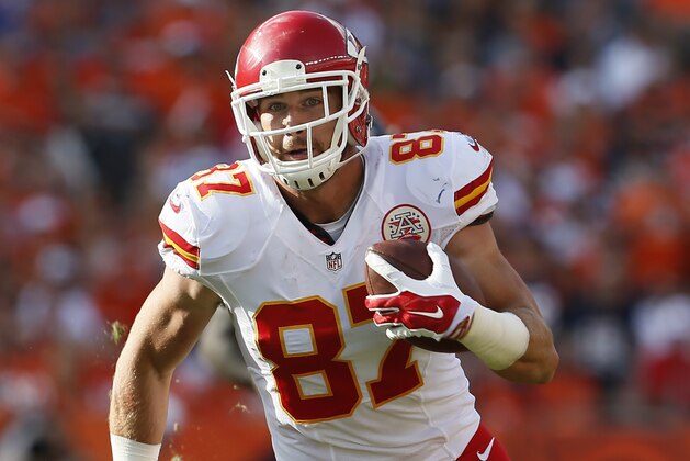 Kansas City Chiefs tight end Travis Kelce (87) runs against the Denver Broncos during the second half of an NFL football game, Sunday, Sept. 14, 2014, in Denver. (AP Photo/Joe Mahoney)