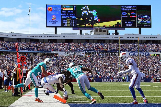 ORCHARD PARK, NY - SEPTEMBER 14:  Sammy Watkins #14 of the Buffalo Bills scores a touchdown against the Miami Dolphins during the second half at Ralph Wilson Stadium on September 14, 2014 in Orchard Park, New York.  (Photo by Vaughn Ridley/Getty Images)