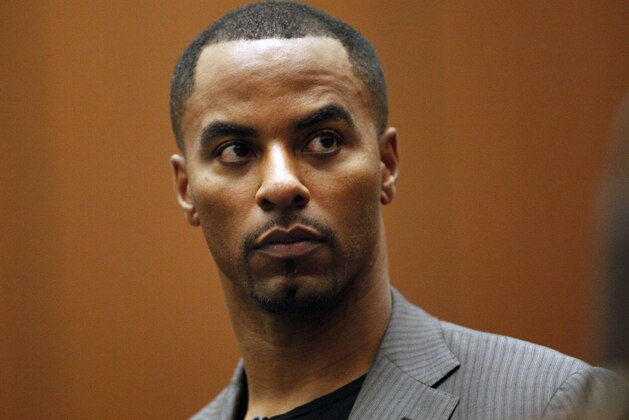 Former NFL safety Darren Sharper appears in Los Angeles Superior Court on Thursday, Feb. 20, 2014, in Los Angeles. Sharper has pleaded not guilty to charges that he drugged and raped two women he met at a West Hollywood night club. (AP Photo/Los Angeles Times, Bob Chamberlin, Pool)