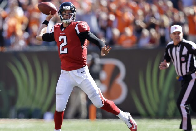 Atlanta Falcons quarterback Matt Ryan (2) passes against the Cincinnati Bengals in an NFL football game, Sunday, Sept. 14, 2014, in Cincinnati. (AP Photo/Michael Conroy)