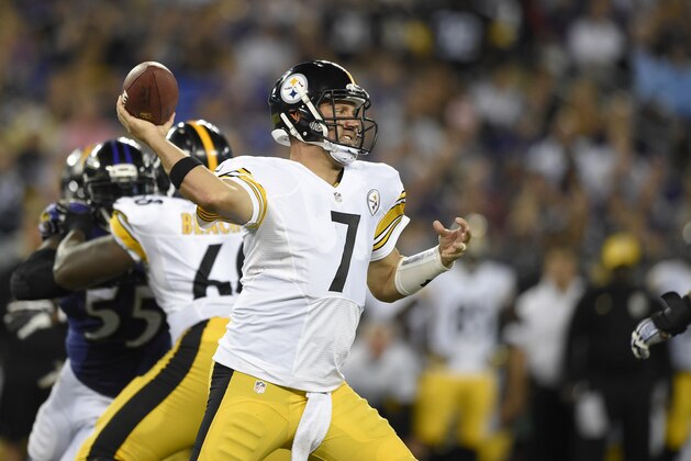 Pittsburgh Steelers quarterback Ben Roethlisberger (7) passes during the second half of an NFL football game against the Baltimore Ravens, Thursday, Sept. 11, 2014, in Baltimore. Ravens won 26-6. (AP Photo/Nick Wass)