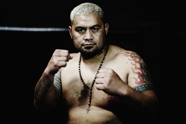 AUCKLAND, NEW ZEALAND - SEPTEMBER 03:  (EDITORS NOTE: This image has been desaturated.) Mark Hunt poses during the UFC Fight Night media session at SKY TV Gym on September 3, 2014 in Auckland, New Zealand.  (Photo by Hannah Peters/Getty Images)