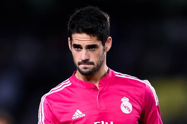 SAN SEBASTIAN, SPAIN - AUGUST 31:  Francisco Alarcon Isco of Real Madrid CF looks on during the La Liga match between Real Sociedad de Futbol and Real Madrid CF at Estadio Anoeta on August 31, 2014 in San Sebastian, Spain.  (Photo by David Ramos/Getty Images)