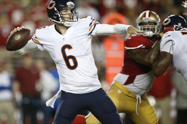 Chicago Bears quarterback Jay Cutler (6) passes against the San Francisco 49ers during an NFL football game in Santa Clara, Calif., Sunday, Sept. 14, 2014. (AP Photo/Tony Avelar)