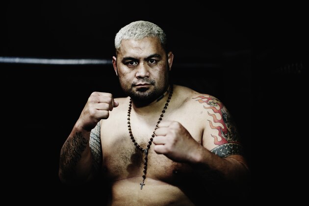 AUCKLAND, NEW ZEALAND - SEPTEMBER 03:  (EDITORS NOTE: This image has been desaturated.) Mark Hunt poses during the UFC Fight Night media session at SKY TV Gym on September 3, 2014 in Auckland, New Zealand.  (Photo by Hannah Peters/Getty Images)