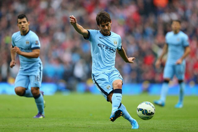MANCHESTER, ENGLAND - AUGUST 30:  David Silva of Manchester City in action during the Barclays Premier League match between Manchester United and Stoke City at Etihad Stadium on August 30, 2014 in Manchester, England.  (Photo by Clive Mason/Getty Images)