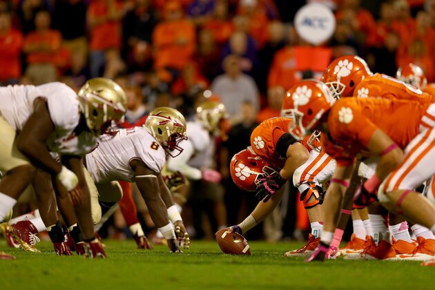 CLEMSON, SC - OCTOBER 19:  A general view of the Florida State Seminoles verus Clemson Tigers during their game at Memorial Stadium on October 19, 2013 in Clemson, South Carolina.  (Photo by Streeter Lecka/Getty Images)