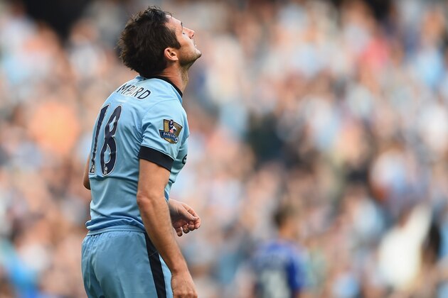MANCHESTER, ENGLAND - SEPTEMBER 21: Frank Lampard of Manchester City refuses to celebrate his equalising goal during the Barclays Premier League match between Manchester City and Chelsea at Etihad Stadium on September 21, 2014 in Manchester, England. (Photo by Laurence Griffiths/Getty Images) MANCHESTER, ENGLAND - SEPTEMBER 21: Frank Lampard of Manchester City refuses to celebrate his equalising goal during the Barclays Premier League match between Manchester City and Chelsea at Etihad Stadium on September 21, 2014 in Manchester, England. (Photo by Laurence Griffiths/Getty Images)