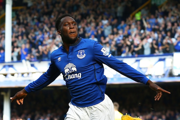 LIVERPOOL, ENGLAND - SEPTEMBER 21:  Romelu Lukaku of Everton celebrates after scoring the opening goal during the Barclays Premier League match between Everton and Crystal Palace at Goodison Park on September 21, 2014 in Liverpool, England.  (Photo by Jan Kruger/Getty Images)