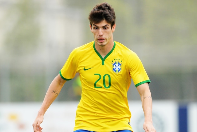 HIGH WYCOMBE, ENGLAND - JULY 16: Lucas Piazon of Chelsea in action duing the pre season friendly match between Wycombe Wanderers and Chelsea at Adams Park on July 16, 2014 in High Wycombe, England.  (Photo by Ben Hoskins/Getty Images)