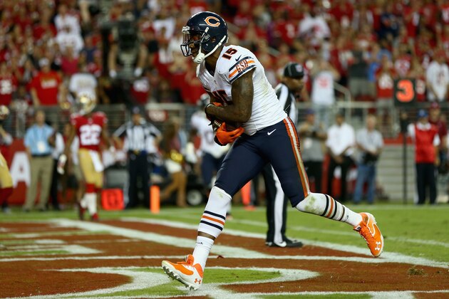 SANTA CLARA, CA - SEPTEMBER 14:  Wide receiver Brandon Marshall #15 of the Chicago Bears runs into the end zone for a touchdown against the San Francisco 49ers at Levi's Stadium on September 14, 2014 in Santa Clara, California.  (Photo by Jeff Gross/Getty Images)