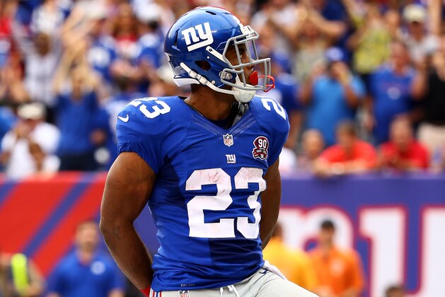 EAST RUTHERFORD, NJ - SEPTEMBER 21:  Rashad Jennings #23 of the New York Giants celebrates a touchdown in the second quarter against the Houston Texans at MetLife Stadium on September 21, 2014 in East Rutherford, New Jersey.  (Photo by Al Bello/Getty Images)