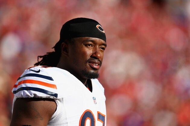 SANTA CLARA, CA - SEPTEMBER 14:  Defensive end Willie Young #97 of the Chicago Bears looks on against the San Francisco 49ers at Levi's Stadium on September 14, 2014 in Santa Clara, California.  (Photo by Jeff Gross/Getty Images)