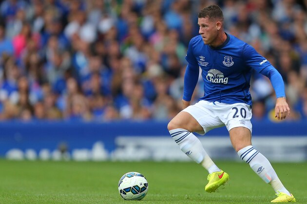 LIVERPOOL, ENGLAND - AUGUST 03: Ross Barkley of Everton during the Pre-Season Friendly between Everton and Porto at Goodison Park on August 3, 2014 in Liverpool, England.  (Photo by Dave Thompson/Getty Images)