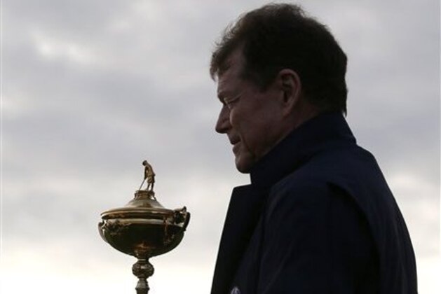 US team captain Tom Watson holds the Ryder Cup trophy ahead of the Ryder Cup golf tournament at Gleneagles, Scotland, Tuesday, Sept. 23, 2014. (AP Photo/Peter Morrison) US team captain Tom Watson holds the Ryder Cup trophy ahead of the Ryder Cup golf tournament at Gleneagles, Scotland, Tuesday, Sept. 23, 2014. (AP Photo/Peter Morrison)