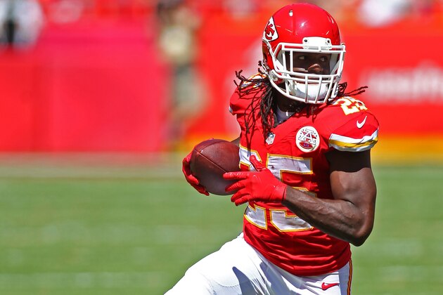 Kansas City Chiefs Jamaal Charles (25) runs down field during an NFL game against the Tennessee Titans on Sunday Sept. 7, 2014 at Arrowhead Stadium in Kansas City, Mo. (AP Photo/TUSP, Jay Biggerstaff)
