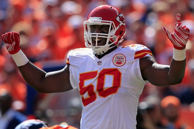 DENVER, CO - SEPTEMBER 14:  Outside linebacker Justin Houston #50 of the Kansas City Chiefs faces the Denver Broncos at Sports Authority Field at Mile High on September 14, 2014 in Denver, Colorado. The Broncos defeated the Chiefs 24-17.  (Photo by Doug Pensinger/Getty Images)