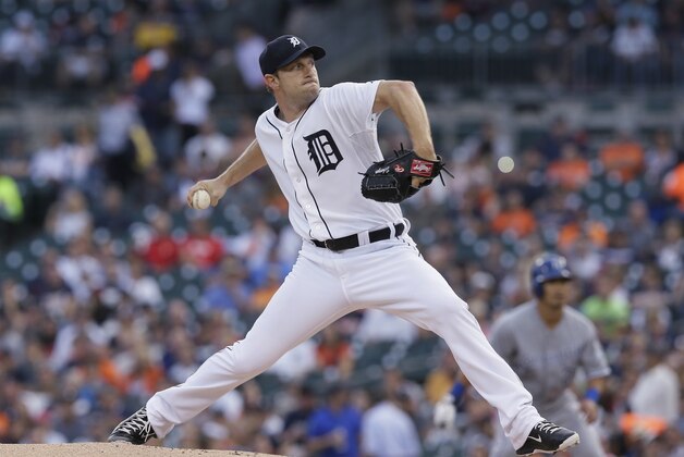 Detroit Tigers starting pitcher Max Scherzer throws during the first inning of a baseball game against the Kansas City Royals in Detroit, Tuesday, Sept. 9, 2014. (AP Photo/Carlos Osorio)