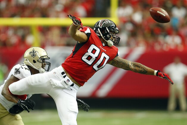 Atlanta Falcons tight end Levine Toilolo (80) misses a pass against the New Orleans Saints during an NFL game at the Georgia Dome in Atlanta on Sunday, Sept. 7, 2014. (Jeff Haynes/AP Images for Panini)