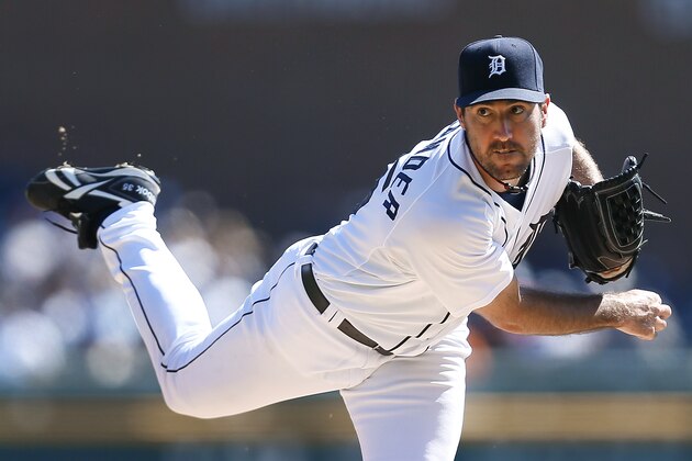 Detroit Tigers pitcher Justin Verlander throws against the Chicago White Sox in the first inning of a baseball game in Detroit Wednesday, Sept. 24, 2014. (AP Photo/Paul Sancya)