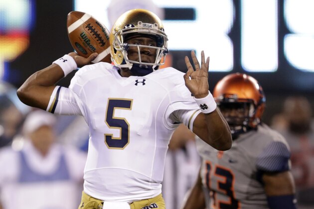 Notre Dame quarterback Everett Golson throws a pass against Syracuse during the first half of an NCAA college football game, Saturday, Sept. 27, 2014, in East Rutherford, N.J. (AP Photo/Julio Cortez) Notre Dame quarterback Everett Golson throws a pass against Syracuse during the first half of an NCAA college football game, Saturday, Sept. 27, 2014, in East Rutherford, N.J. (AP Photo/Julio Cortez)