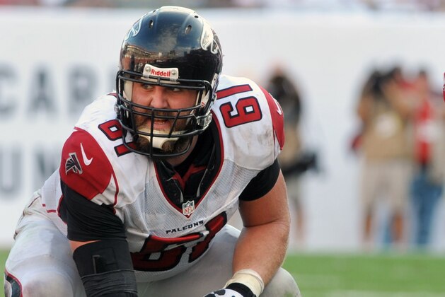 TAMPA, FL -  NOVEMBER 17:  Center Joe Hawley #61 of the Atlanta Falcons sets for play against the Tampa Bay Buccaneers November 17, 2013 at Raymond James Stadium in Tampa, Florida. Tampa won 41- 28. (Photo by Al Messerschmidt/Getty Images)