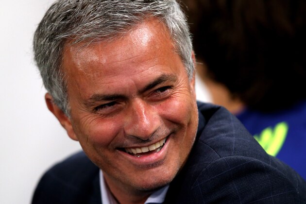 LONDON, ENGLAND - SEPTEMBER 17:  Jose Mourinho manager of Chelsea looks on during the UEFA Champions League Group G match between Chelsea and FC Schalke 04 on September 17, 2014 in London, United Kingdom.  (Photo by Clive Rose/Getty Images)