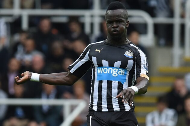 NEWCASTLE UPON TYNE, ENGLAND - SEPTEMBER 20: Cheick Tiote of  Newcastle United during Premier League Football match between Newcastle United and Hull City at St James' Park on September 20, 2014 in Newcastle upon Tyne, England.  (Photo by Nigel Roddis/Getty Images)