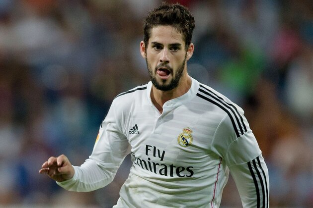 MADRID, SPAIN - SEPTEMBER 23: Francisco Roman Alarcon alias Isco of Real Madrid CF controls the ball during the La Liga match between Real Madrid CF and Elche CF at Estadio Santiago Bernabeu on September 23, 2014 in Madrid, Spain.  (Photo by Gonzalo Arroyo Moreno/Getty Images)