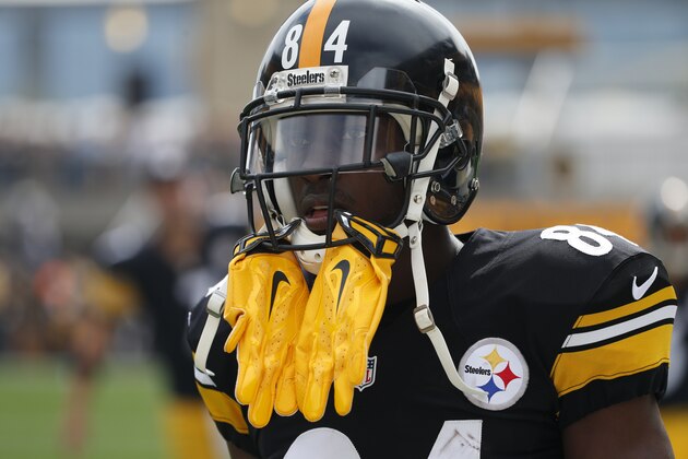 Pittsburgh Steelers wide receiver Antonio Brown (84) warms up before the NFL football game between the Pittsburgh Steelers and the Tampa Bay Buccaneers on Sunday, Sept. 28, 2014 in Pittsburgh. (AP Photo/Gene J. Puskar)