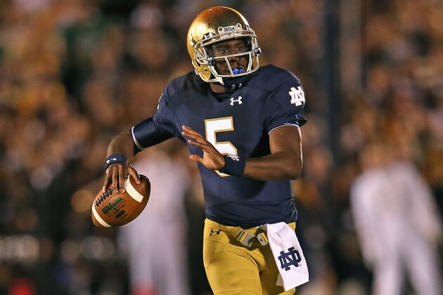 SOUTH BEND, IN - SEPTEMBER 06:  Everett Golson #5 of the Notre Dame Fighting Irish passes against the Michigan Wolverines at Notre Dame Stadium on September 6, 2014 in South Bend, Indiana. Notre Dame defeated Michigan 31-0.  (Photo by Jonathan Daniel/Getty Images)
