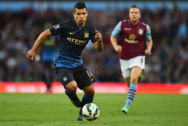 BIRMINGHAM, ENGLAND - OCTOBER 04:  Sergio Aguero of Manchester City in action during the Barclays Premier League match between Aston Villa and Manchester City at Villa Park on October 4, 2014 in Birmingham, England.  (Photo by Shaun Botterill/Getty Images)