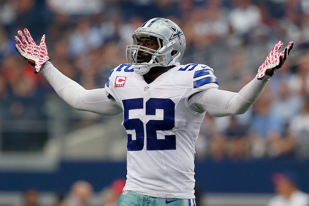 ARLINGTON, TX - OCTOBER 05:   Justin Durant #52 of the Dallas Cowboys reacts against the Houston Texans in the first half at AT&T Stadium on October 5, 2014 in Arlington, Texas.  (Photo by Tom Pennington/Getty Images)