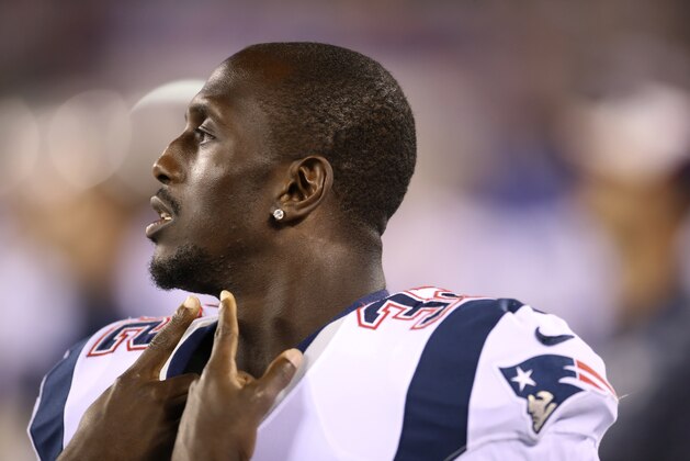 New England Patriots' Devin McCourty during the second half of an NFL preseason football game between the Patriots and the New York Giants, Thursday, Aug. 28, 2014, in East Rutherford, N.J. (AP Photo/John Minchillo)