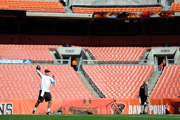 CLEVELAND, OH - SEPTEMBER 21: Brian Hoyer #6 of the Cleveland Browns warms up before the game against the Baltimore Ravens at FirstEnergy Stadium on September 21, 2014 in Cleveland, Ohio. The Ravens defeat the Browns 23-21. (Photo by Maddie Meyer/Getty Images)