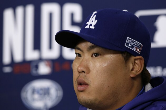 Los Angeles Dodgers starting pitcher Hyun-Jin Ryu, of South Korea, speaks during a news conference, Sunday, Oct. 5, 2014, in St. Louis. The Dodgers play the St. Louis Cardinals in the National League Division Series game 3 baseball game on Monday. (AP Photo/Charlie Neibergall)