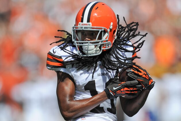 CLEVELAND, OH - SEPTEMBER 21: Travis Benjamin #11 of the Cleveland Browns makes a catch during the first half against the Baltimore Ravens at FirstEnergy Stadium on September 21, 2014 in Cleveland, Ohio. The Ravens defeat the Browns 23-21. (Photo by Maddie Meyer/Getty Images)