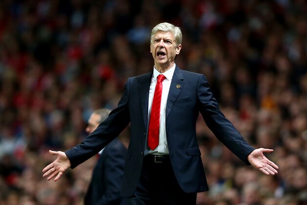 LONDON, ENGLAND - OCTOBER 01:  Arsene Wenger, manager of Arsenal reacts during the UEFA Champions League group D match between Arsenal FC and Galatasaray AS at Emirates Stadium on October 1, 2014 in London, United Kingdom.  (Photo by Paul Gilham/Getty Images)