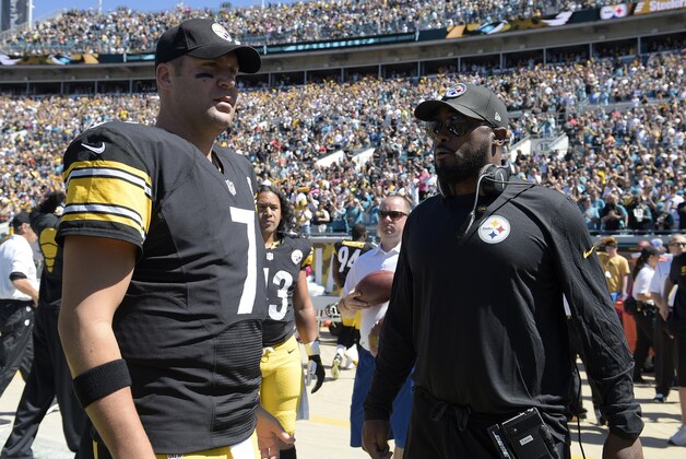 Pittsburgh Steelers quarterback Ben Roethlisberger (7) and head coach Mike Tomlin chat on the sideline prior to an NFL football game against the Jacksonville Jaguars in Jacksonville, Fla., Sunday, Oct. 5, 2014.(AP Photo/Phelan M. Ebenhack)
