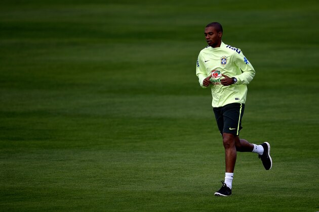 TERESOPOLIS, BRAZIL - JULY 06: Fernandinho of the Brazil team takes part in a training session at Granja Comary on July 6, 2014 in Teresopolis, Brazil. (Photo by Buda Mendes/Getty Images)