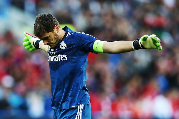 CARDIFF, WALES - AUGUST 12: Iker Casillas of Real Madrid stretches during the UEFA Super Cup match between Real Madrid and Sevilla at Cardiff City Stadium on August 12, 2014 Cardiff, Wales. (Photo by Ian MacNicol/Getty Images) CARDIFF, WALES - AUGUST 12: Iker Casillas of Real Madrid stretches during the UEFA Super Cup match between Real Madrid and Sevilla at Cardiff City Stadium on August 12, 2014 Cardiff, Wales. (Photo by Ian MacNicol/Getty Images)