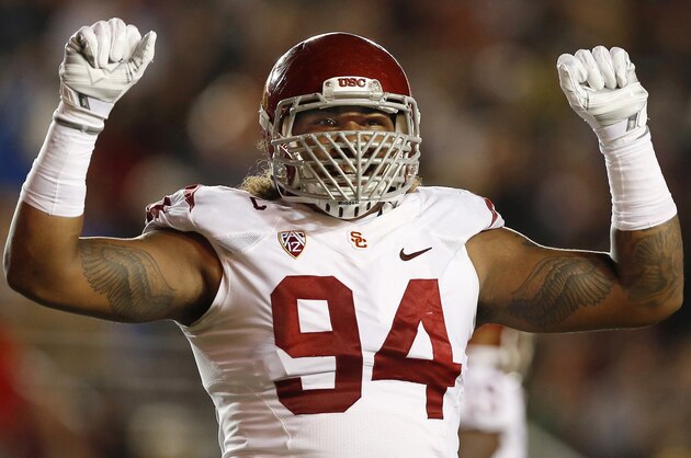 CHESTNUT HILL, MA - SEPTEMBER 13: Defensive end Leonard Williams #94 of the USC Trojans during the first half against the Boston College Eagles at Alumni Stadium on September 13, 2014 in Chestnut Hill, Massachusetts.  (Photo by Winslow Townson/Getty Images)
