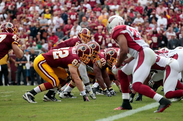 LANDOVER, MD - SEPTEMBER 18:  The Washington Redskins offense lines up against the Arizona Cardinals defense at FedExField on September 18, 2011 in Landover, Maryland.  (Photo by Rob Carr/Getty Images)