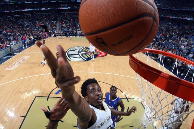 NEW ORLEANS, LA - MARCH 26: Al-Farouq Aminu #0 of the New Orleans Pelicans goes up for the layup against the Los Angeles Clippers during an NBA game on March 26, 2014 at the Smoothie King Center in New Orleans, Louisiana. NOTE TO USER: User expressly acknowledges and agrees that, by downloading and or using this Photograph, user is consenting to the terms and conditions of the Getty Images License Agreement. Mandatory Copyright Notice: Copyright 2014 NBAE (Photo by Layne Murdoch/NBAE via Getty Images)