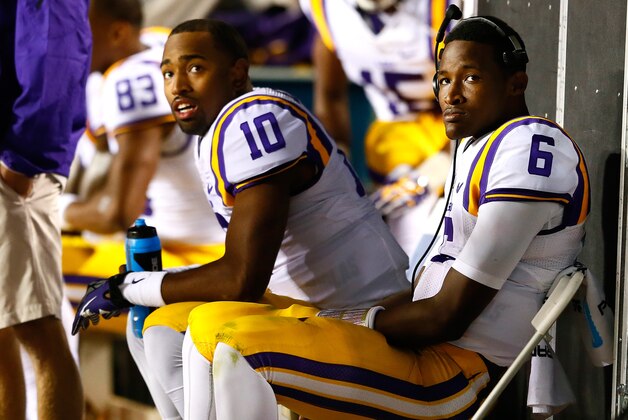 AUBURN, AL - OCTOBER 04:  Brandon Harris #6 and Anthony Jennings #10 of the LSU Tigers look on from the sideline against the Auburn Tigers at Jordan Hare Stadium on October 4, 2014 in Auburn, Alabama.  (Photo by Kevin C. Cox/Getty Images)