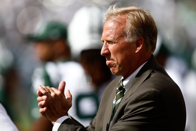 EAST RUTHERFORD, NJ - SEPTEMBER 07:  New York Jets General Manger John Idzik looks on from the sidelines during the fourth quarter of a game against the Oakland Raiders at MetLife Stadium on September 7, 2014 in East Rutherford, New Jersey.  (Photo by Jeff Zelevansky/Getty Images)