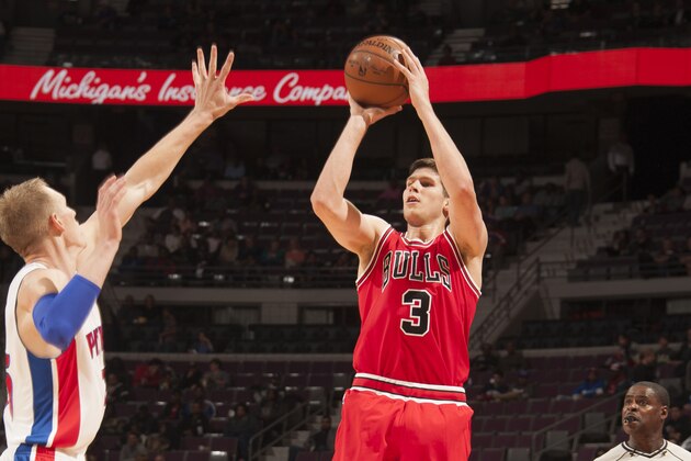 AUBURN HILLS, MI - OCTOBER 7:  Doug McDermott #3 of the Chicago Bulls shoots the ball against the Detroit Pistons on October 7, 2014 at The Palace of Auburn Hills in Auburn Hills, Michigan. NOTE TO USER: User expressly acknowledges and agrees that, by downloading and/or using this photograph, User is consenting to the terms and conditions of the Getty Images License Agreement.  Mandatory Copyright Notice: Copyright 2014 NBAE (Photo by Dan Lippitt/NBAE via Getty Images)